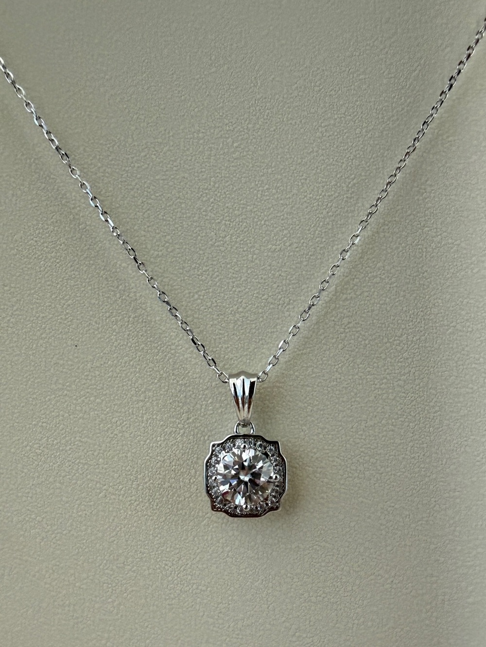 S925 Moissanite Square Halo Diamond Pendant Necklace